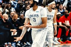 爱游戏体育官网-火箭力克独行侠，主场较量胜出