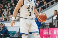 爱游戏APP-山东队轻取江苏队，赵继伟状态火热
