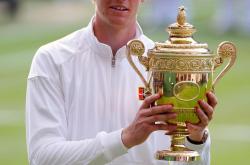 爱游戏-关于澳网轻取温网，辛纳高光表现的信息