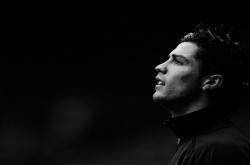 爱游戏APP-爱德华兹攻防两端统治，深圳队淘汰凯尔特人，一场跨越时空的篮球奇迹