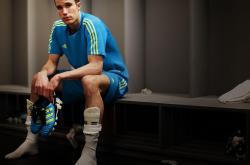 爱游戏tv-意甲焦点战之夜，拉梅洛个人能力完全展现，独舞绿茵的魔术师