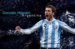 AYX体育赛事-暗夜极速，格列兹曼在F1街道赛的降维打击