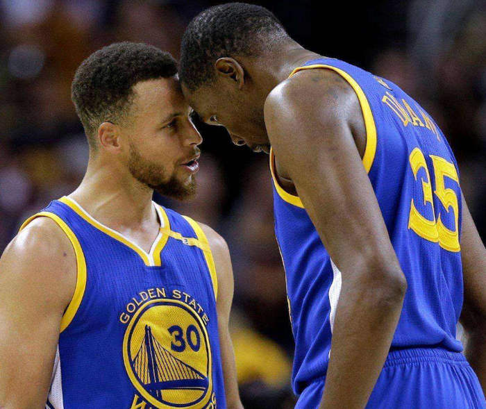 关于老鹰首发阵容因受伤导致战绩下滑的信息