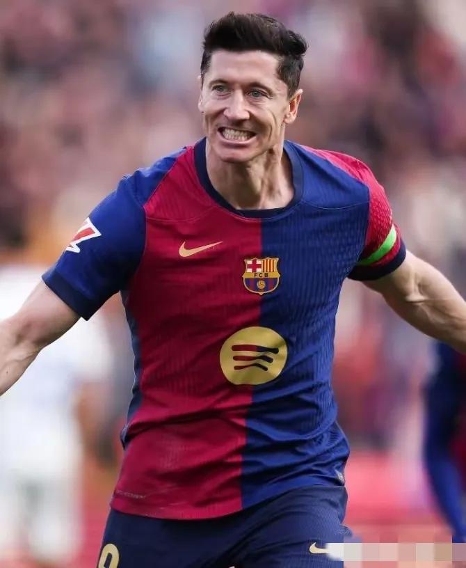 包含巴列卡诺迎战赫罗纳，实力搏杀的词条