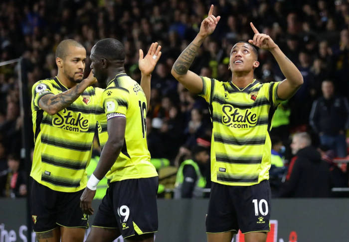 包含伯明翰城主场战胜富勒姆,保持领先优势的词条 包含伯明翰城主场战胜富勒姆,保持领先优势的词条