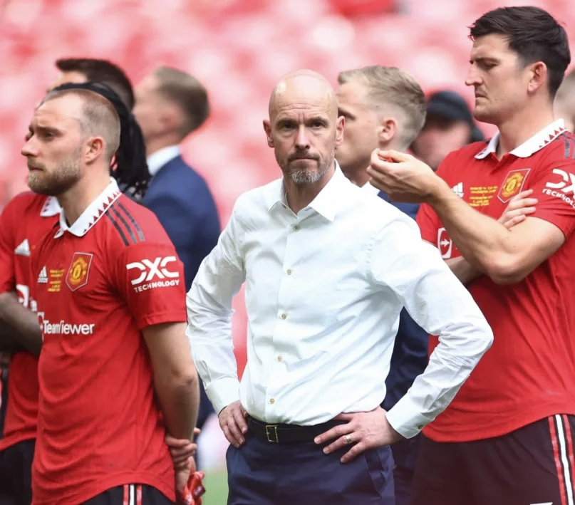 曼联客场惨败，遭遇连败危机