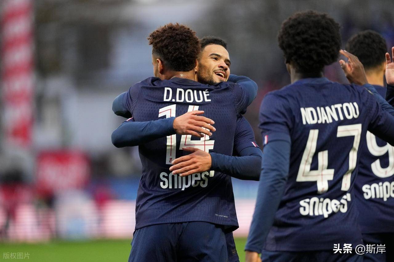 巴黎客场取胜里昂,领先优势扩大的简单介绍 巴黎客场取胜里昂,领先优势扩大的简单介绍