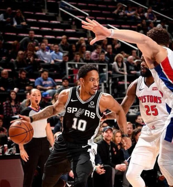 轰炸团装帧重霸他将缺战马刺的简单介绍 轰炸团装帧重霸他将缺战马刺的简单介绍