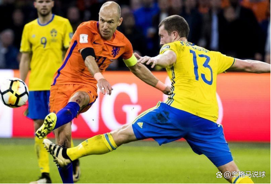 荷兰队在欧预赛中全面占优势 荷兰队在欧预赛中全面占优势