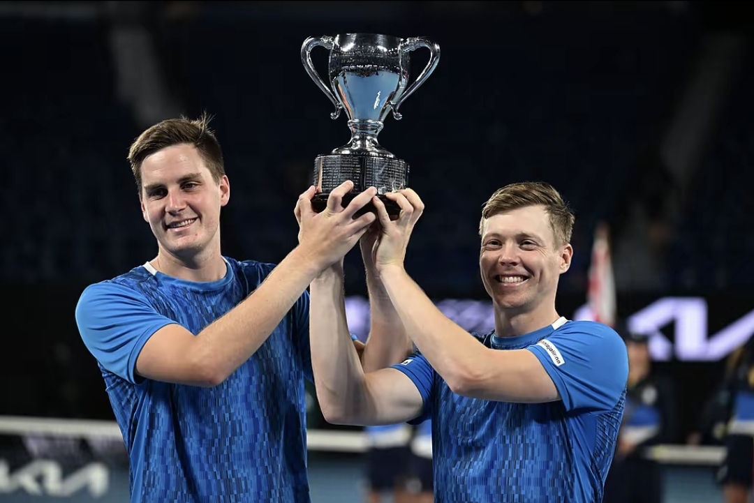 世界网球队完胜澳大利亚网球队,瓦林卡统治全场的简单介绍 世界网球队完胜澳大利亚网球队,瓦林卡统治全场的简单介绍