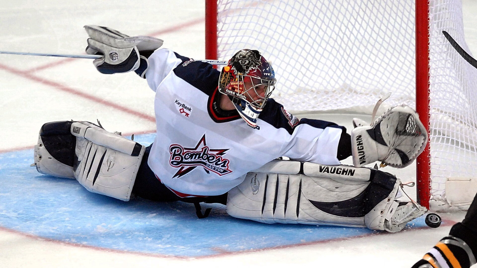 篮球王国的新王加冕，塔图姆鏖战广东队，关键时刻一剑封喉