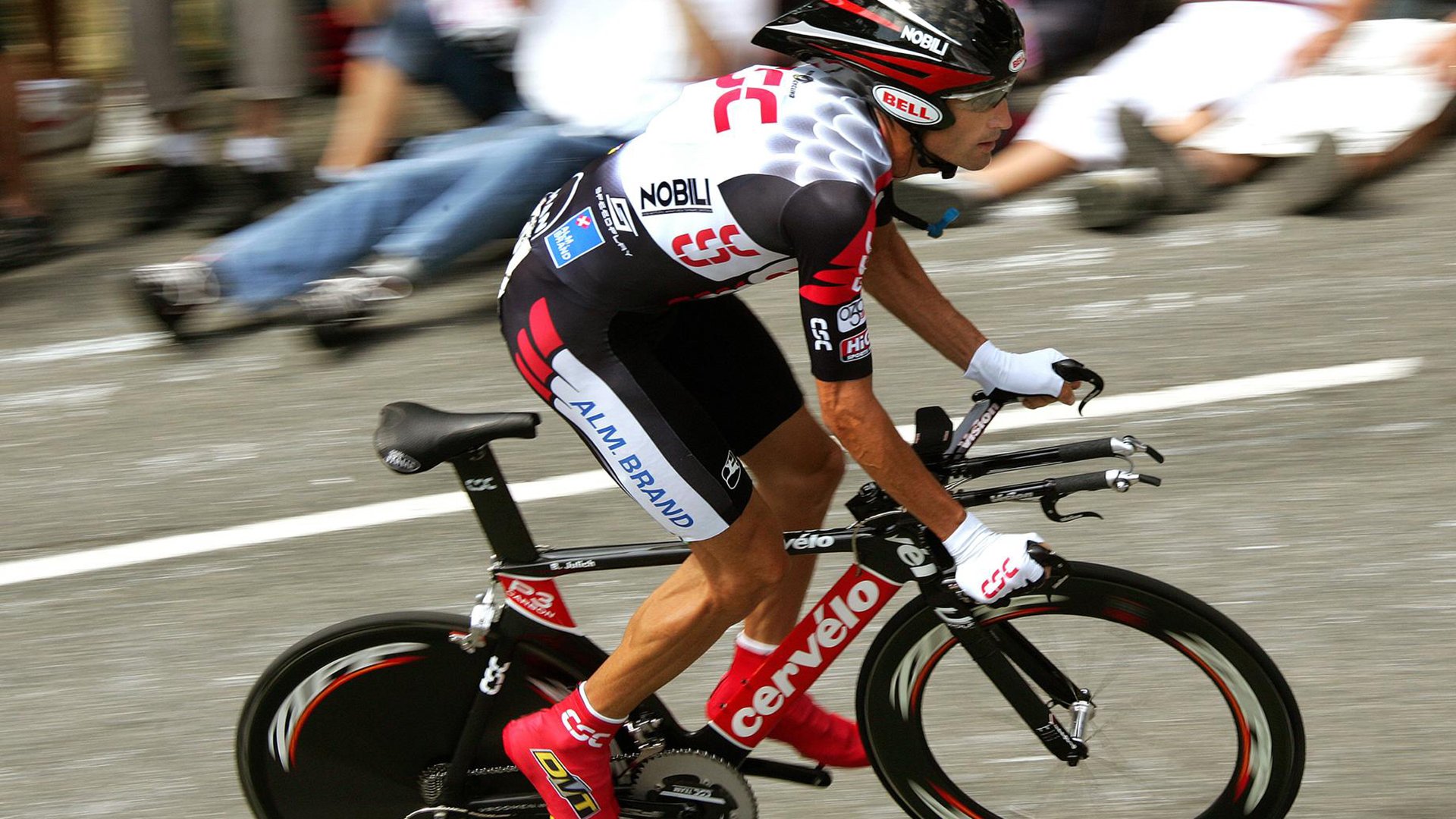 布伦森无可争议闪耀全场，吉林队团队压制力令深圳俯首