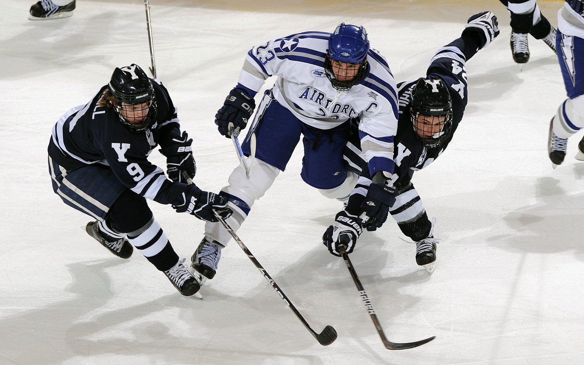 逆转之夜，印尼队翻盘泰国队，黄鸭组合高光表现点燃全场