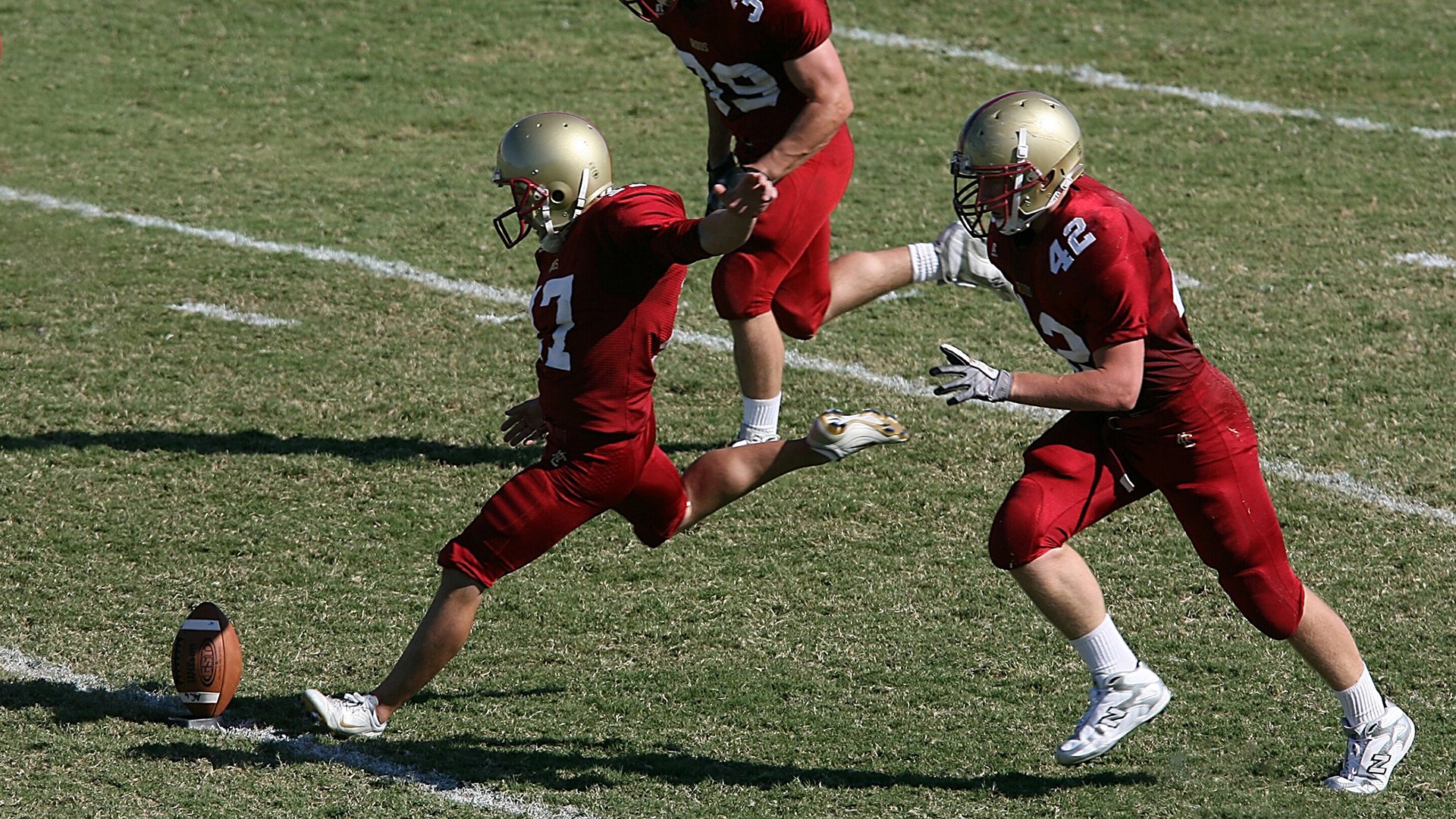 公牛碾压掘金,郭艾伦点燃赛场,跨越时空的竞技之火
