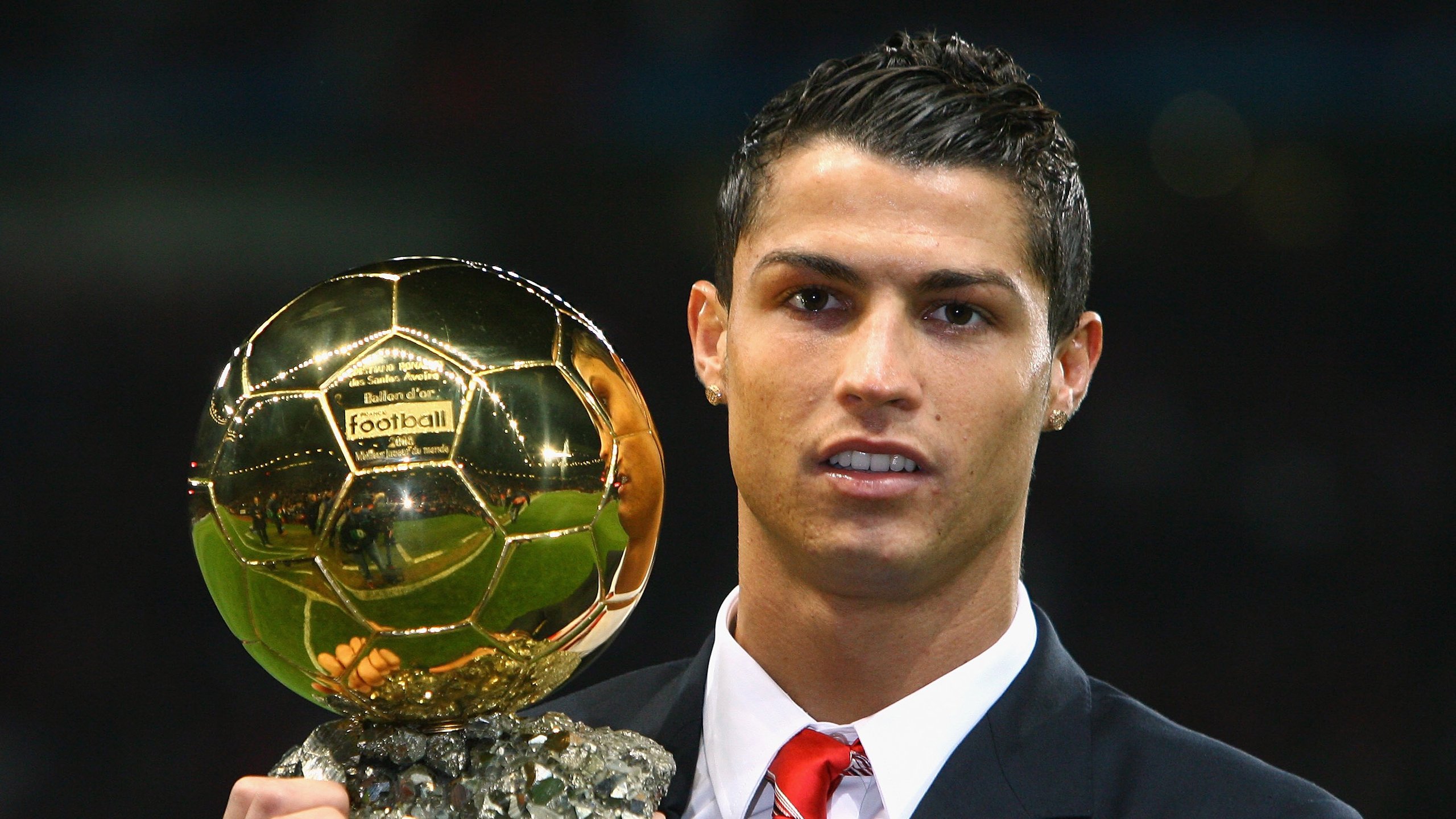 欧冠半决赛之夜，莫德里奇—定义大场面先生的永恒瞬间